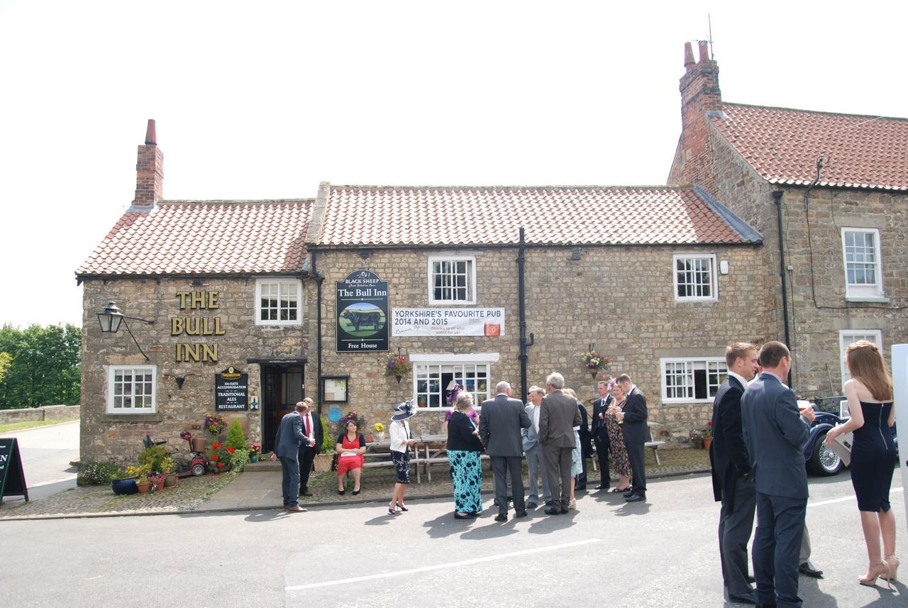 The Bull Inn West Tanfield Рипън Екстериор снимка