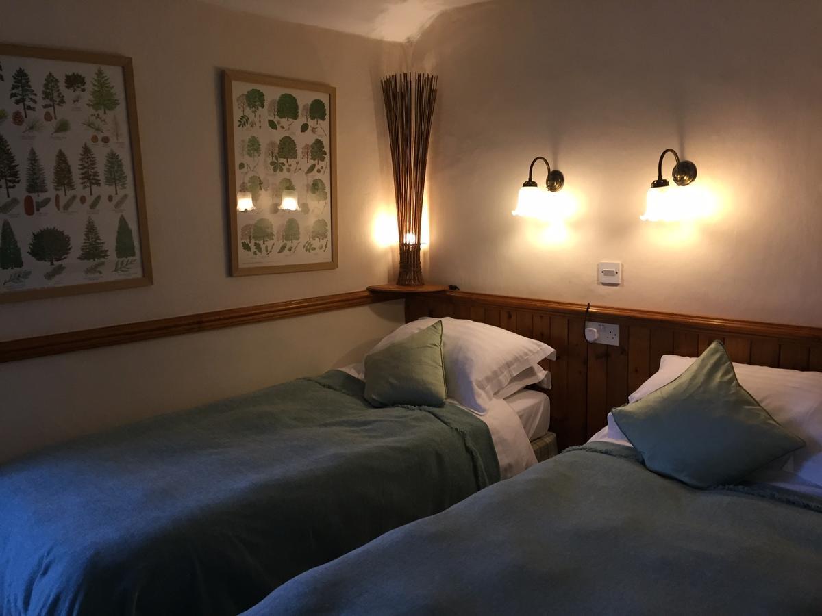 The Bull Inn West Tanfield Рипън Екстериор снимка