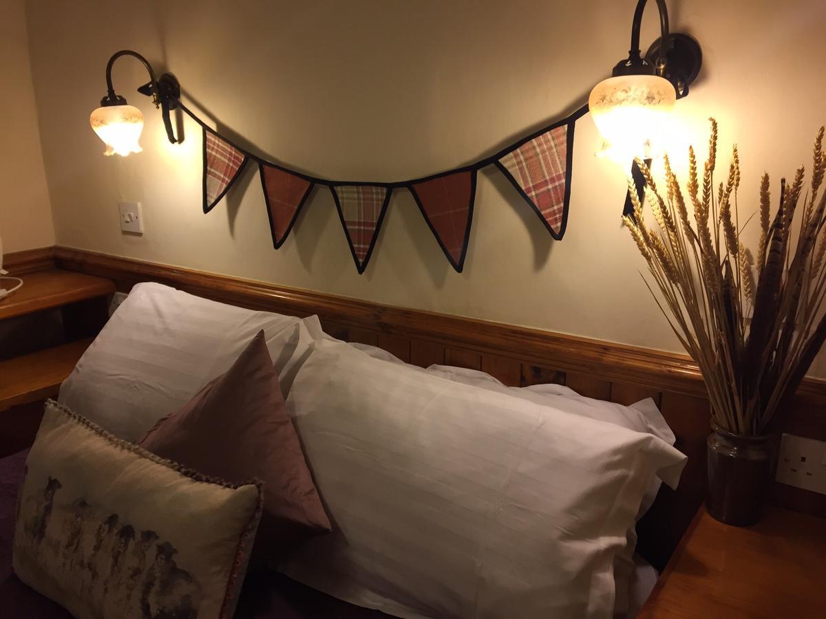 The Bull Inn West Tanfield Рипън Екстериор снимка