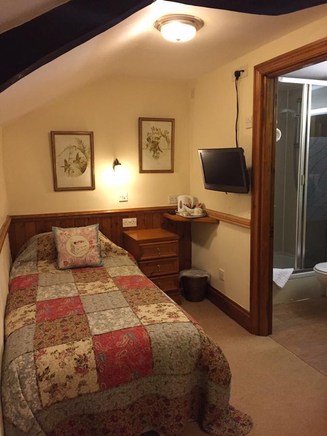 The Bull Inn West Tanfield Рипън Екстериор снимка