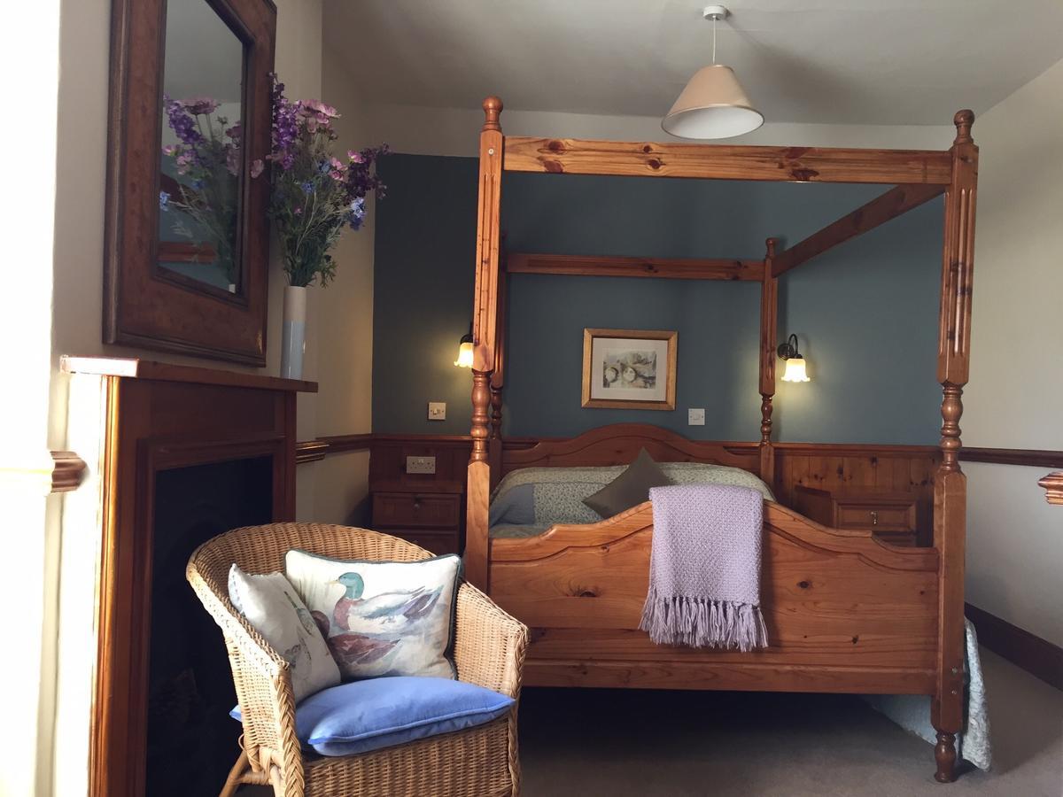 The Bull Inn West Tanfield Рипън Екстериор снимка