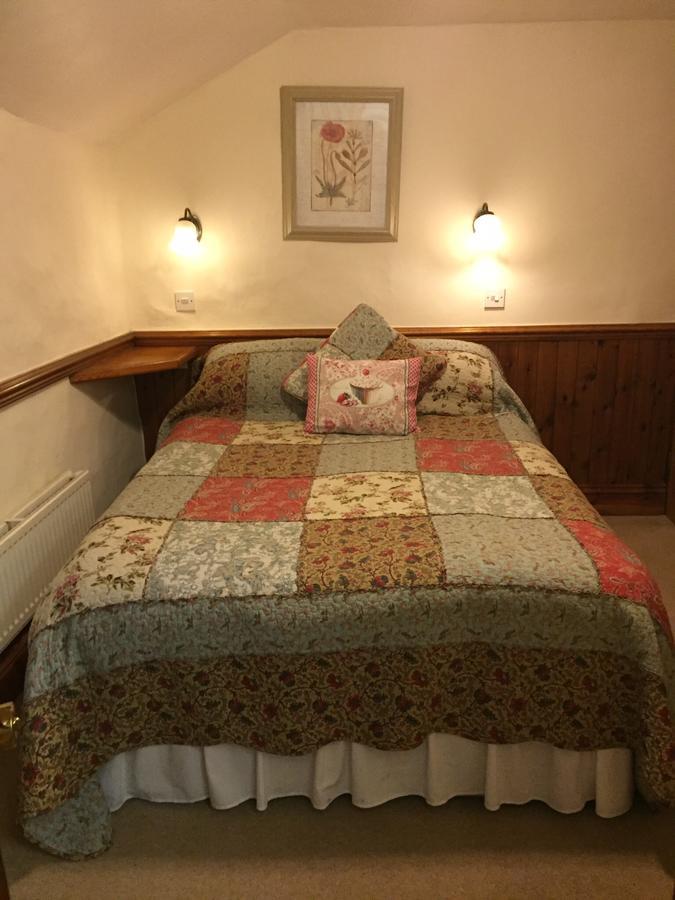 The Bull Inn West Tanfield Рипън Екстериор снимка